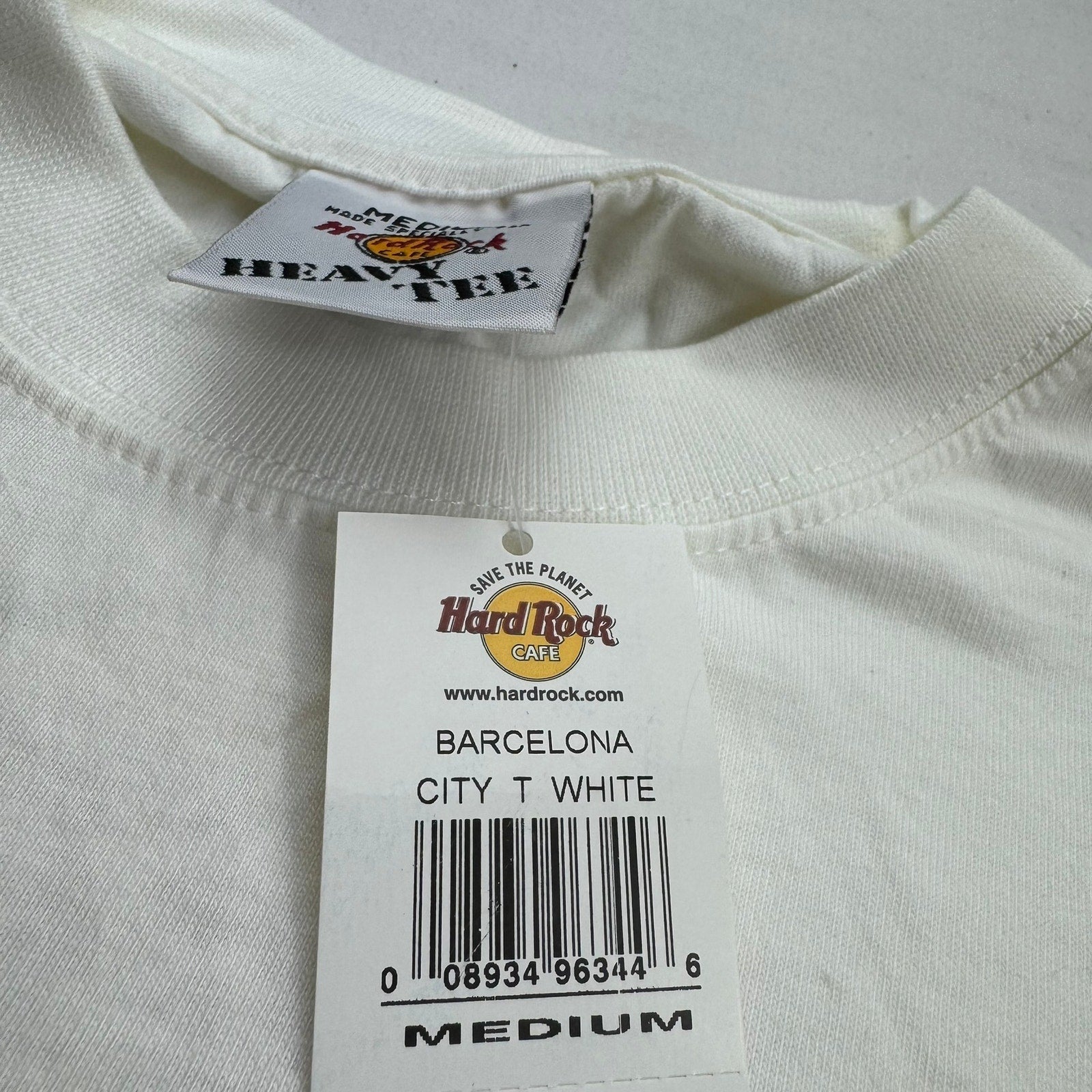 Hard Rock Cafe Barcelona T Shirt - Size Medium