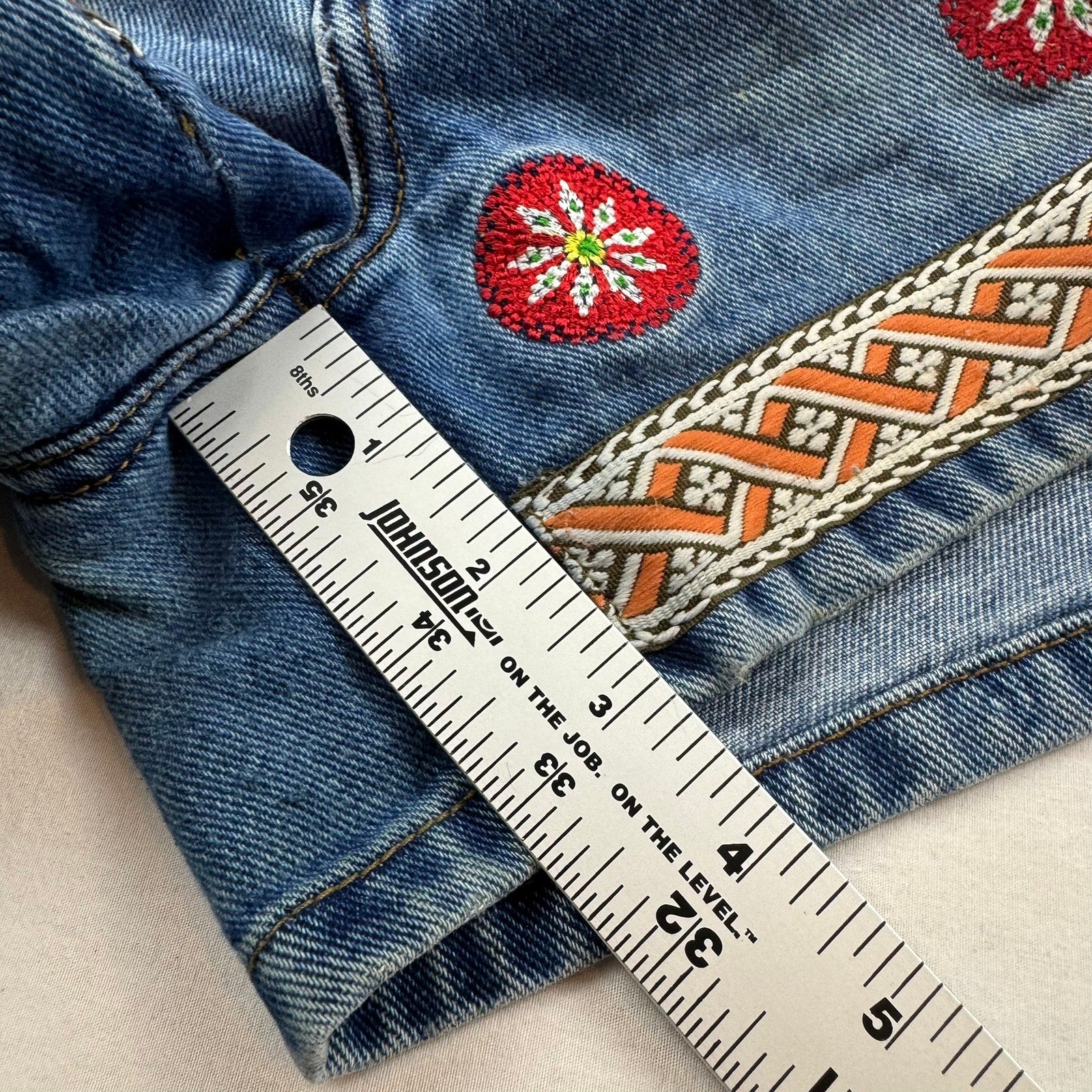 Vintage Y2K Fubu Jean Shorts Size 9/10