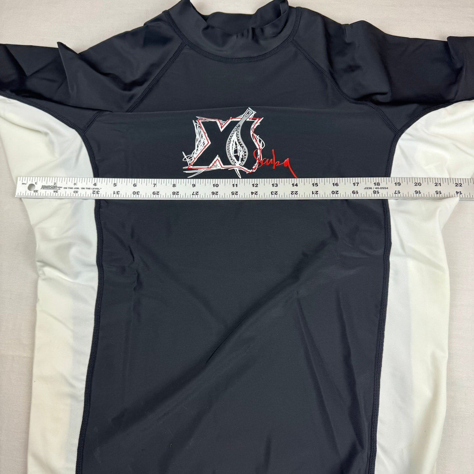 XS Scuba Rashguard - New With Tags - Size XL