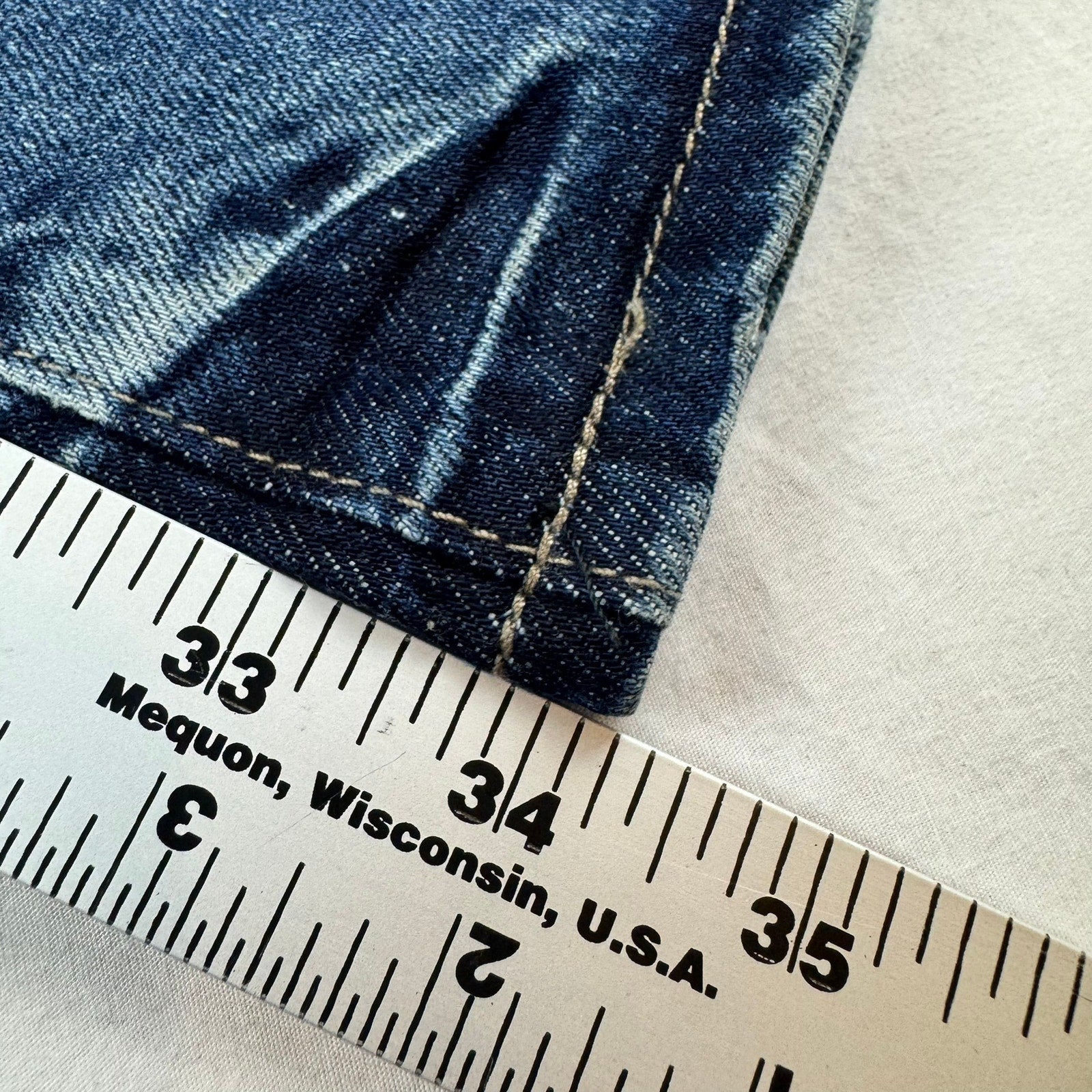 Joe's Jeans Brixton Straight Narrow - Size 38 x 34