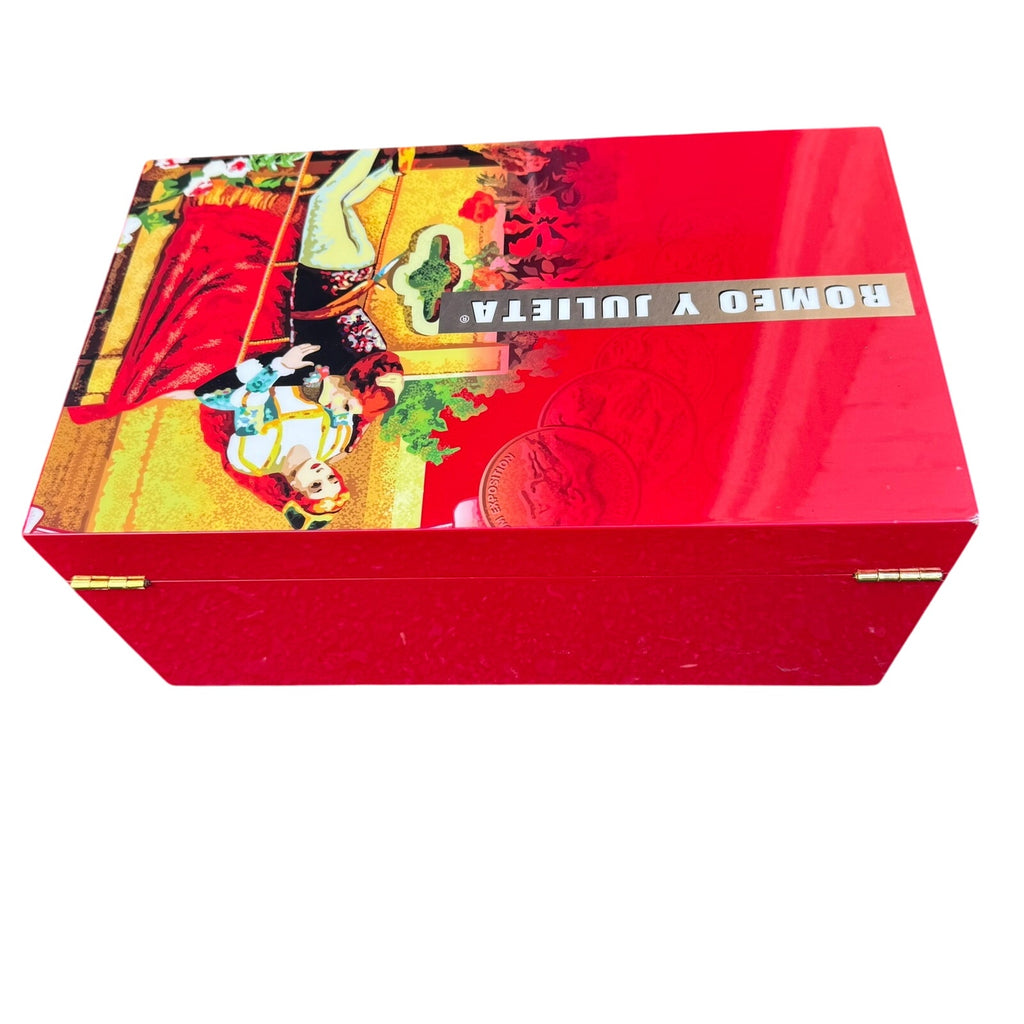 Romeo y Julieta Cigar Humidor