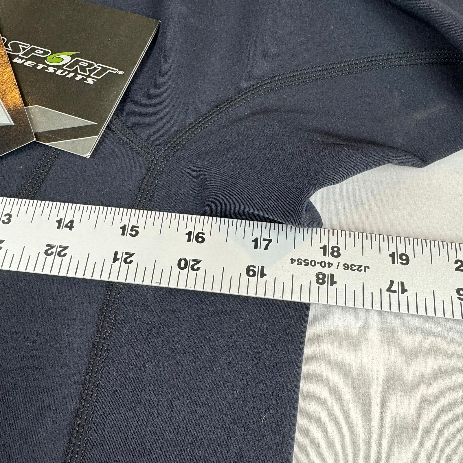 Neosport 1.5MM Wetsusit Top - Size XS