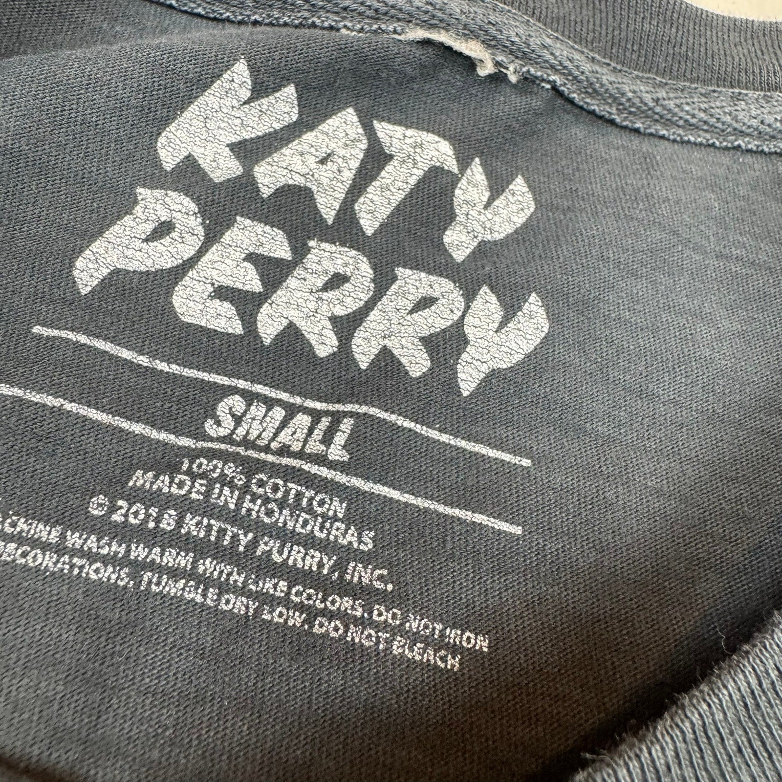Katy Perry Witness Tour 2018 T-Shirt - Size Small