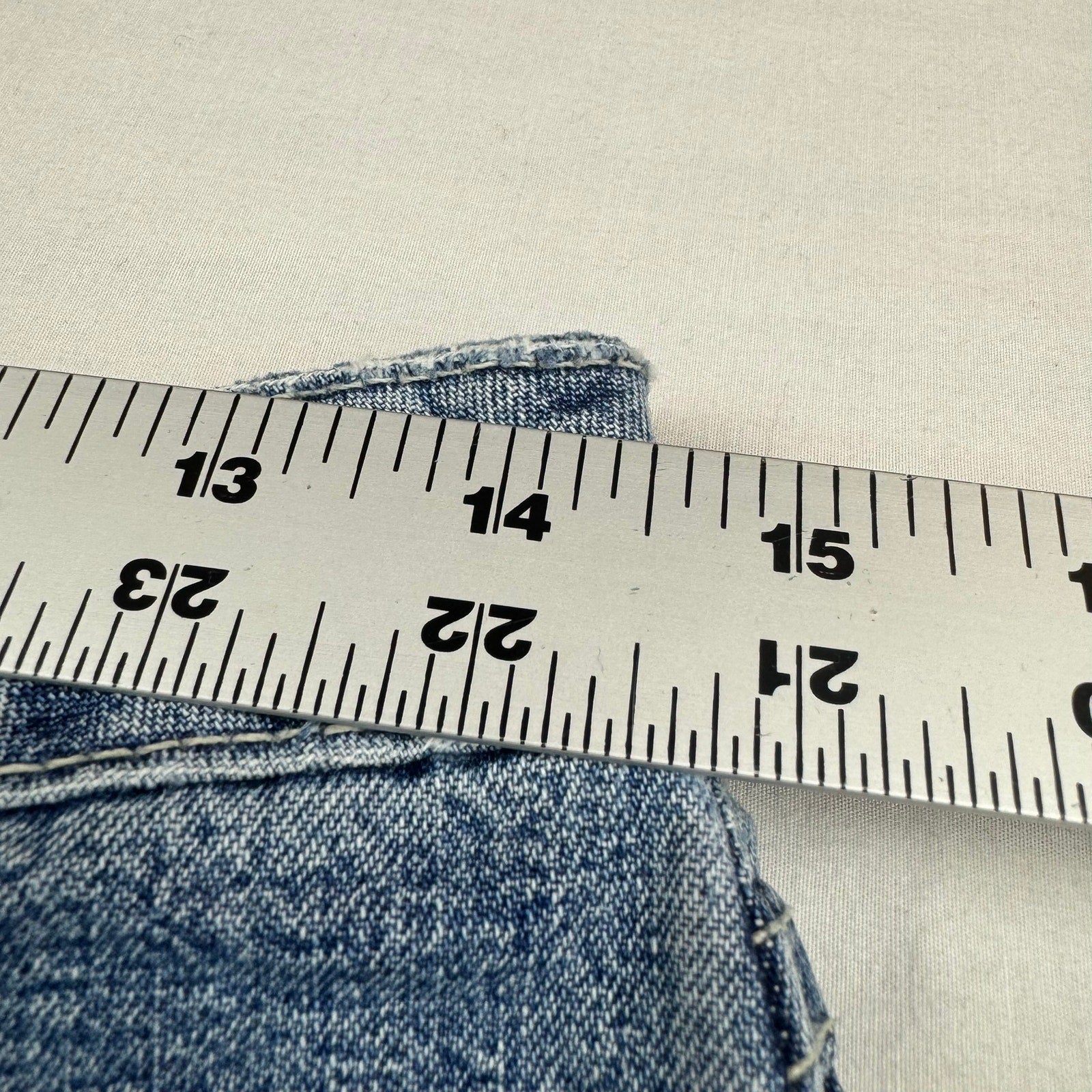 Vintage Y2K JNCO Jean Shorts - Size 7