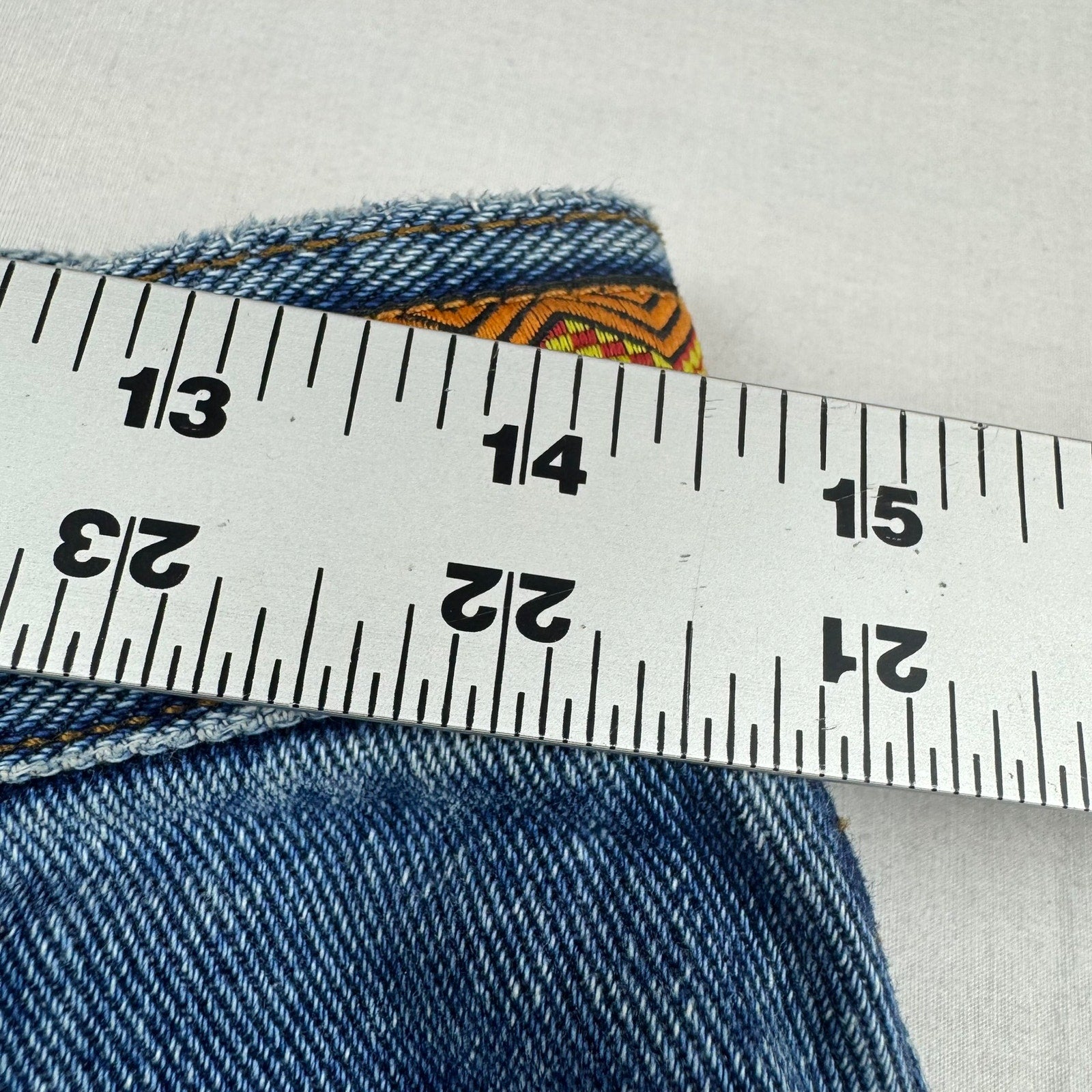 Vintage Y2K Fubu Jean Shorts Size 9/10