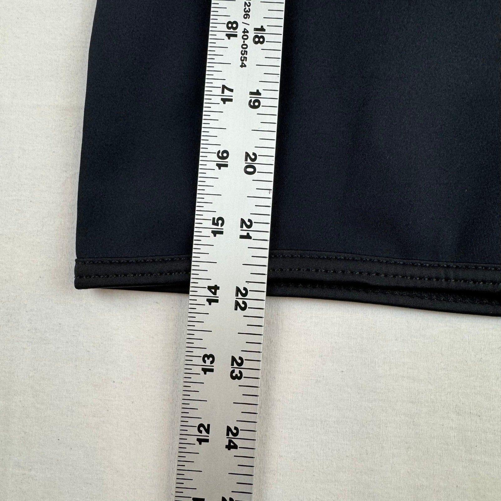 Neosport Xspan 1.5mm Wetsuit Top - Women's Size 6 - NWT