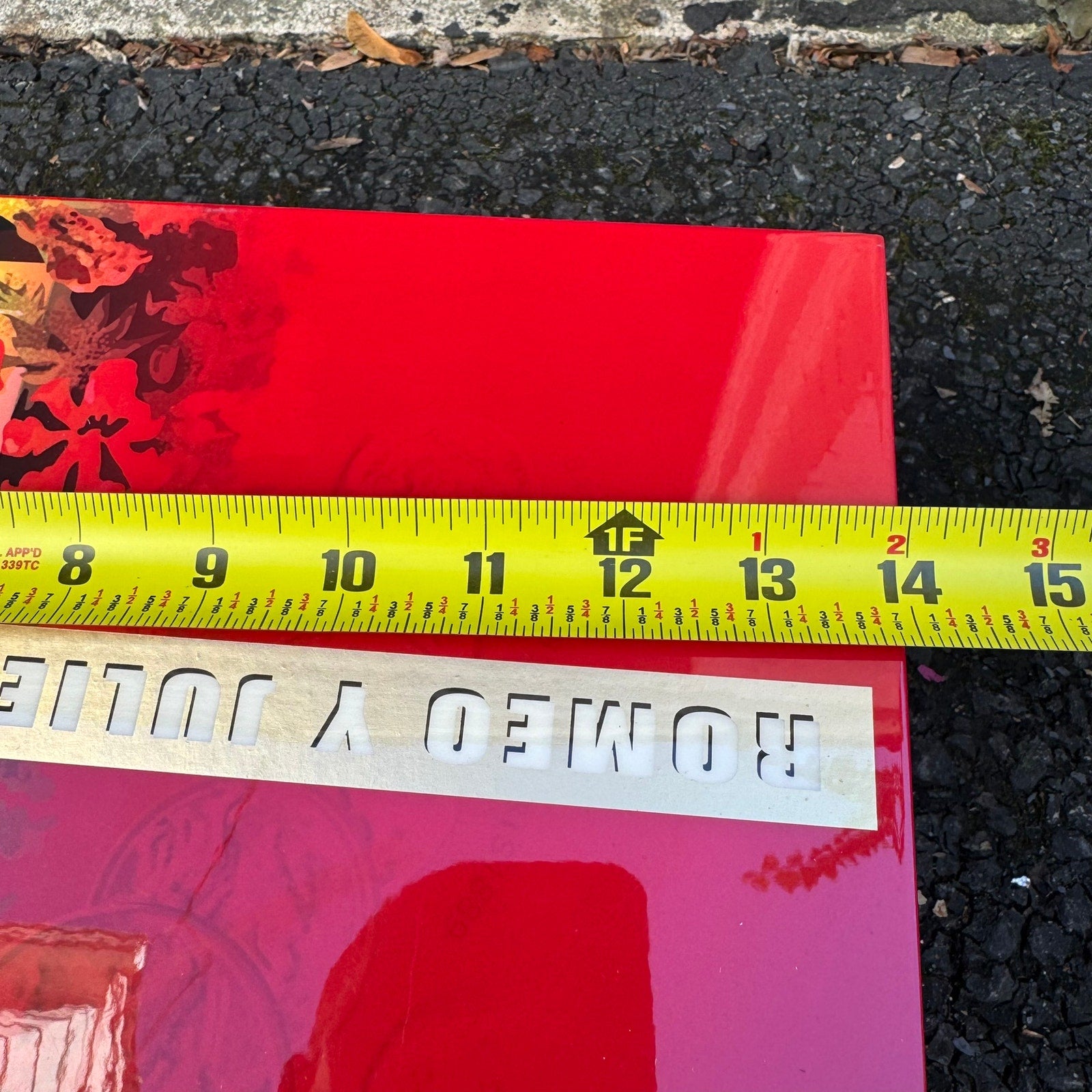 Romeo y Julieta Cigar Humidor