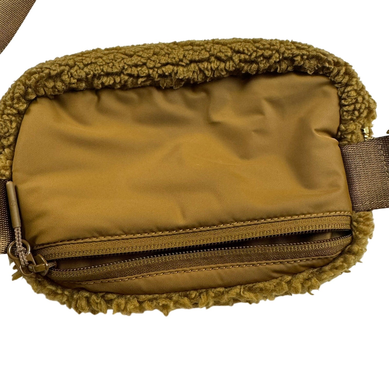 Lululemon Everywhere Belt Bag