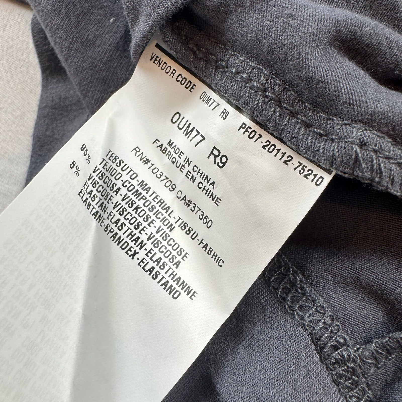 Armani Collezioni Men's XL T-Shirt - New Without Tags