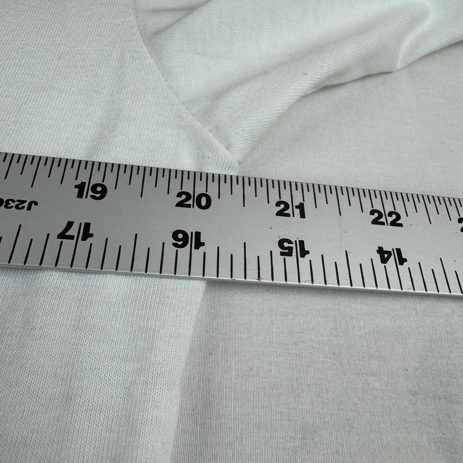 Vintage Crest Save the Children T-Shirt - Size Medium