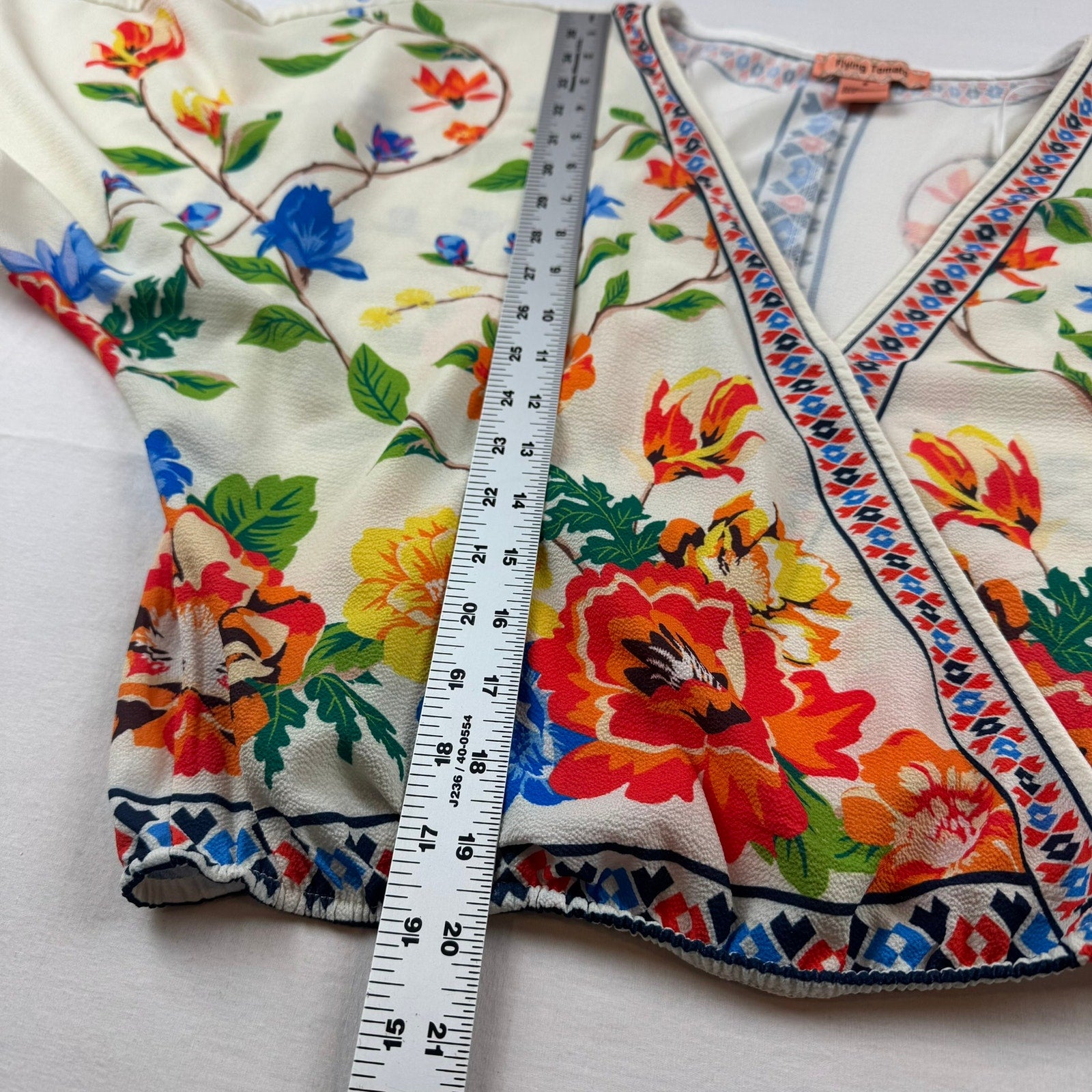 Flying Tomato Floral Blouse - Size Small - Excellent Condition