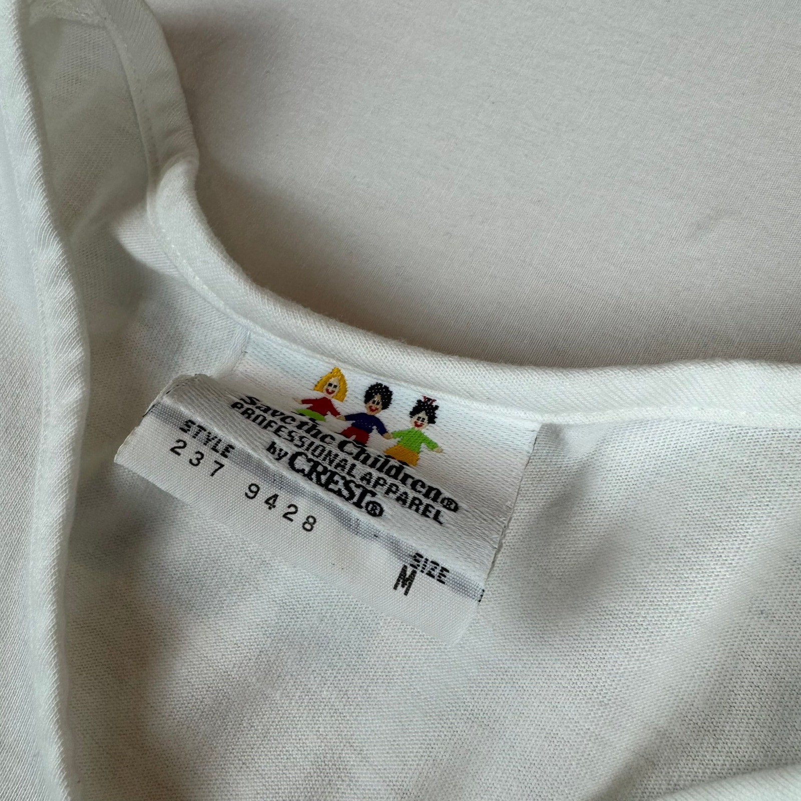 Vintage Crest Save the Children T-Shirt - Size Medium